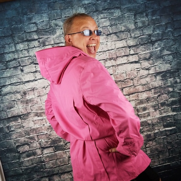 The Right Clothes at the Right Time. Every Time. - Picture 2 of 7